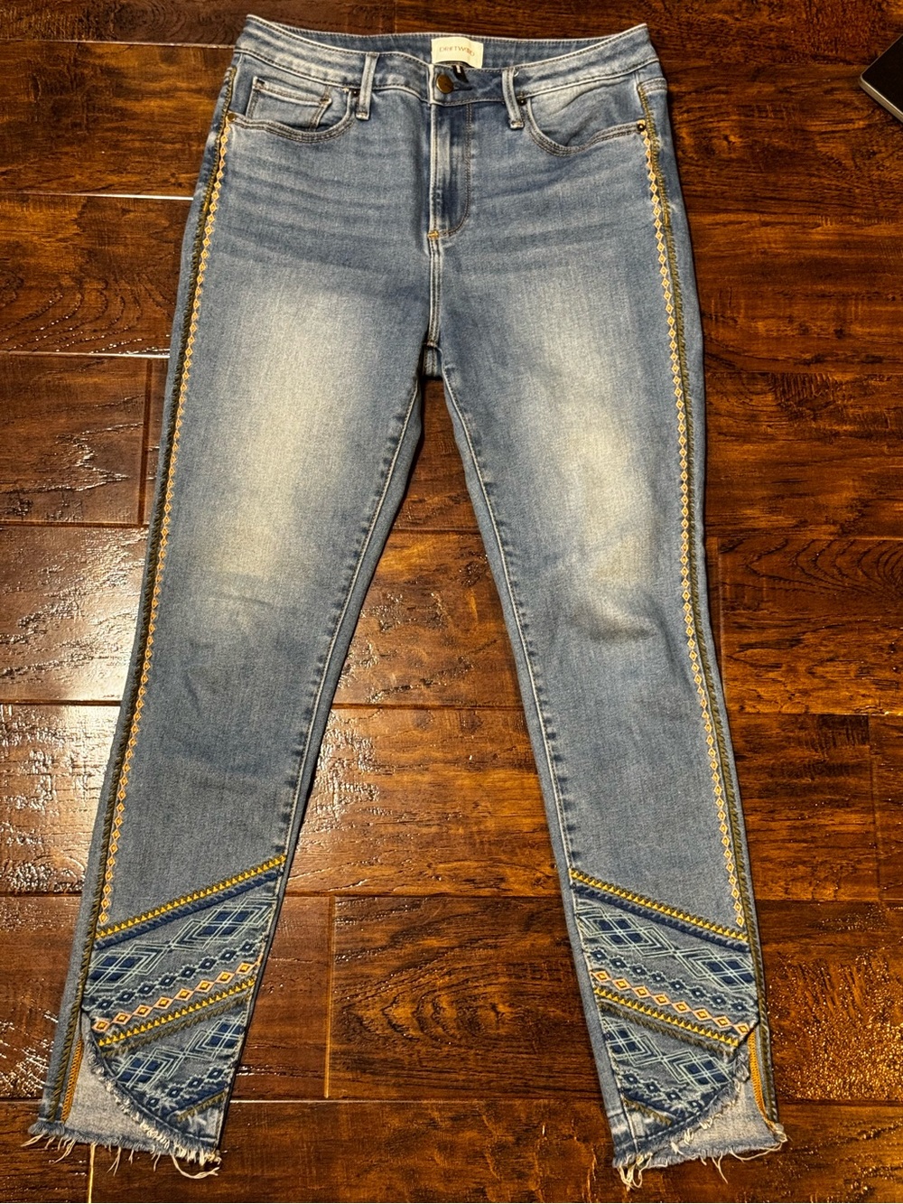 Driftwood High Rise Jackie Skinny Jeans Embroidered Size 28